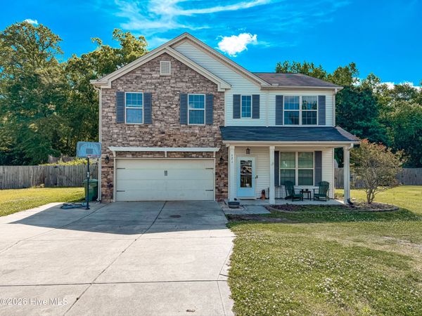 521 Shelmore Lane, Jacksonville, NC 28540