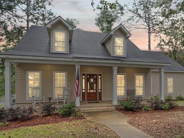 8037 St Jude Circle S, Mobile, AL 36695