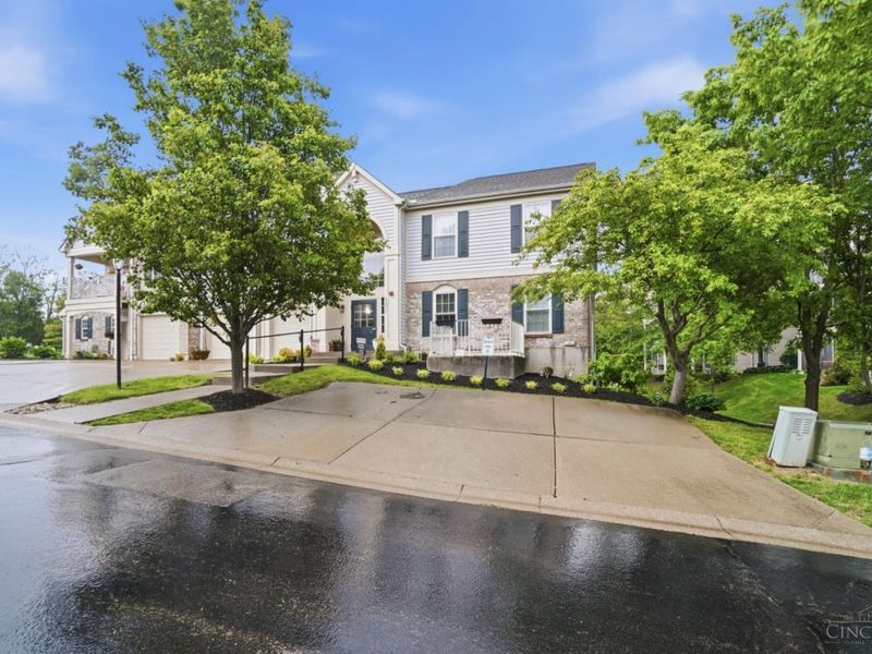 101 Postoak Lane, Unit A, Milford, OH 45150 Photo 3