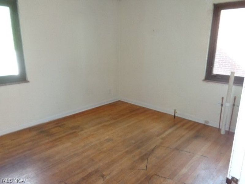 9504 Eureka Parkway, Parma Heights, OH 44130 Photo 10