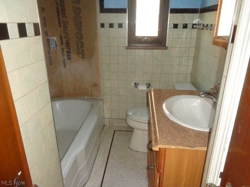 9504 Eureka Parkway, Parma Heights, OH 44130 Photo 11