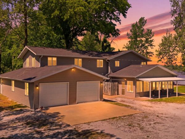 3012 Koehler Lane, Montrose, IA 52639