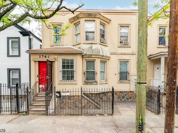 176 Parker St, Newark, NJ 07104