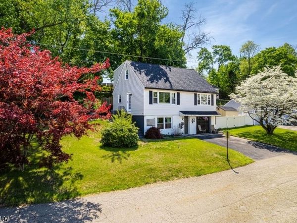 12 Cook St, Butler, NJ 07405