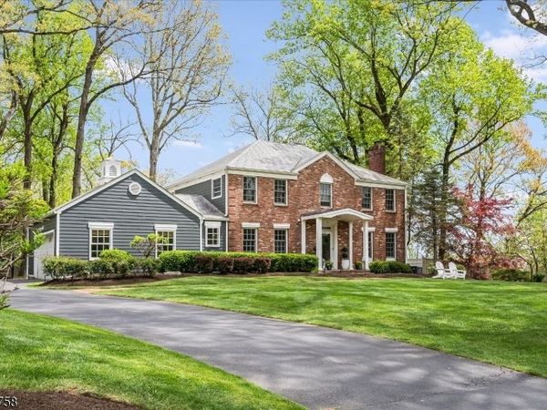 11 Huron Dr, Chatham, NJ 07928