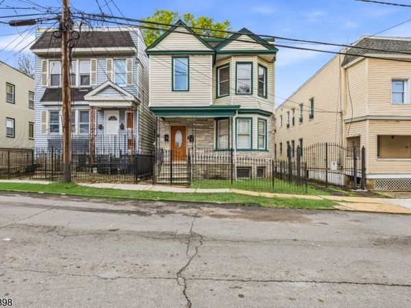 37 Tichenor Ter, Irvington, NJ 07111