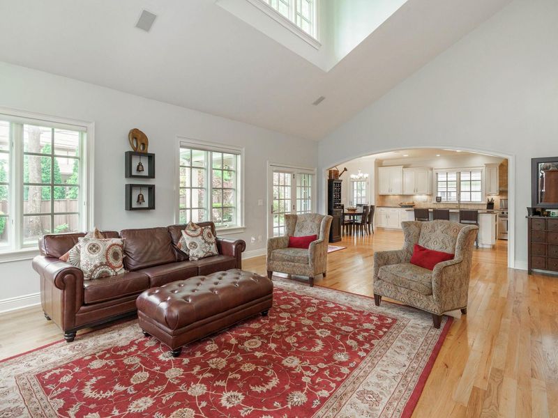 4085 Lyon Drive, Columbus, OH 43220 Photo 21