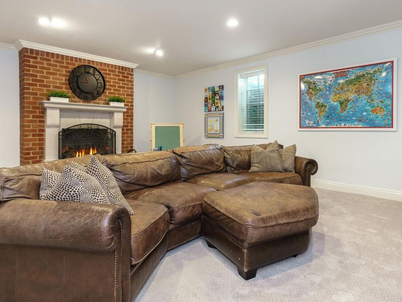 4085 Lyon Drive, Columbus, OH 43220 Photo 47
