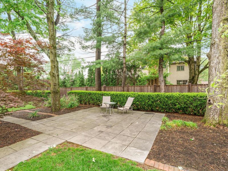 4085 Lyon Drive, Columbus, OH 43220 Photo 56