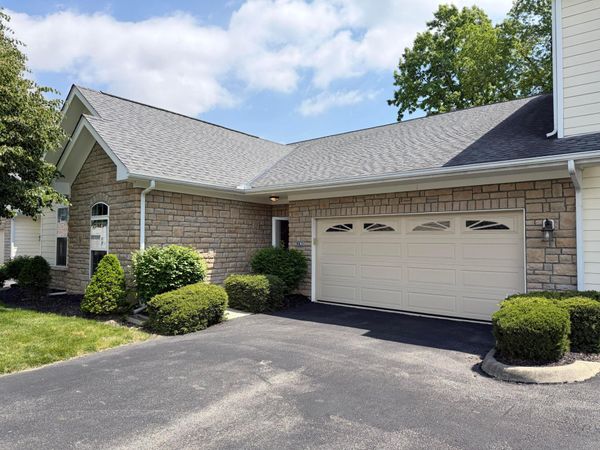 130 Lakes At Cheshire Drive, Delaware, OH 43015