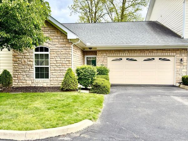 130 Lakes At Cheshire Drive , Delaware, OH 43015