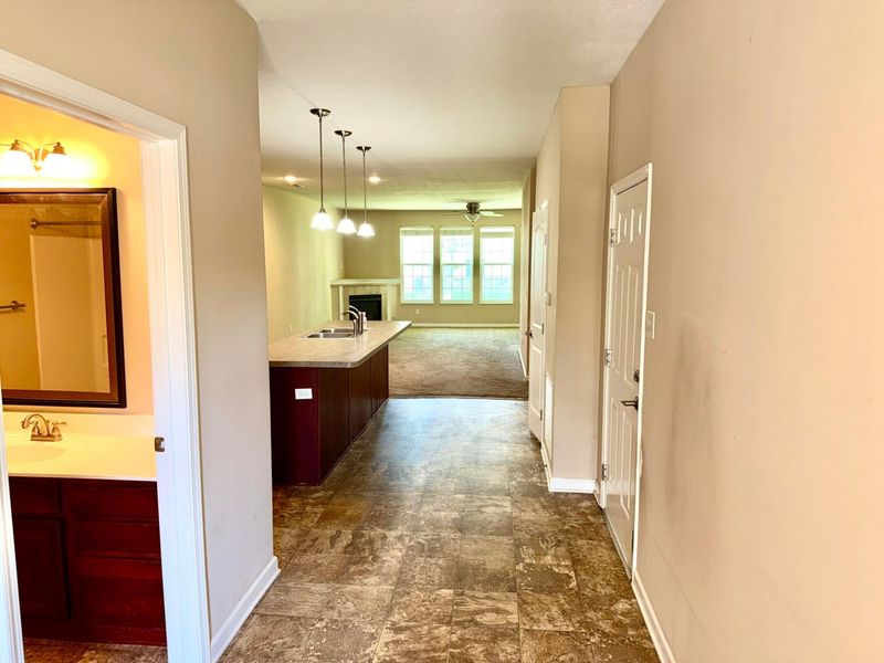 130 Lakes At Cheshire Drive, Delaware, OH 43015 Photo 3