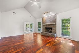 134 Cooper Circle photo 4