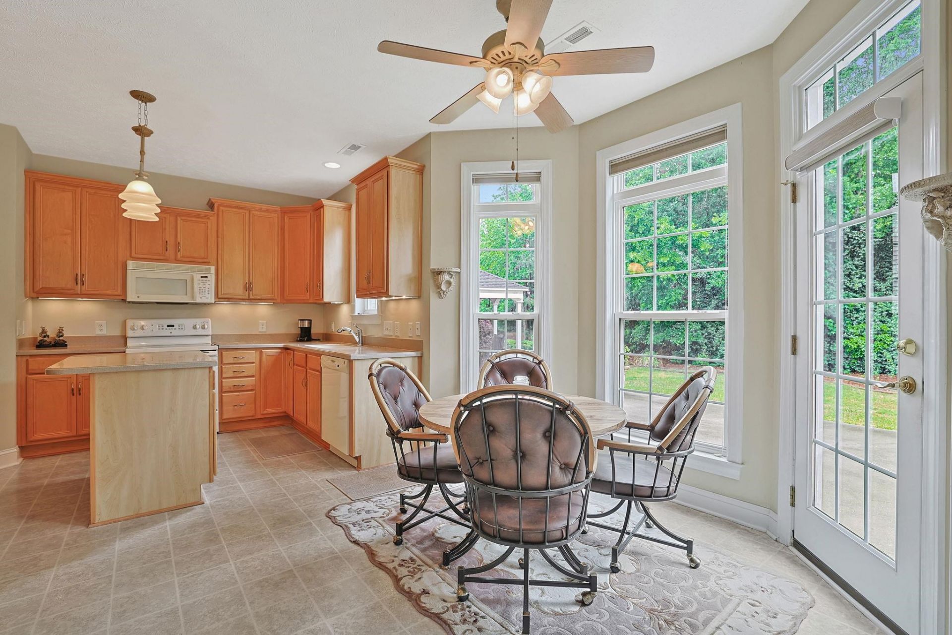 226 Laurel Bay Dr. Photo 6