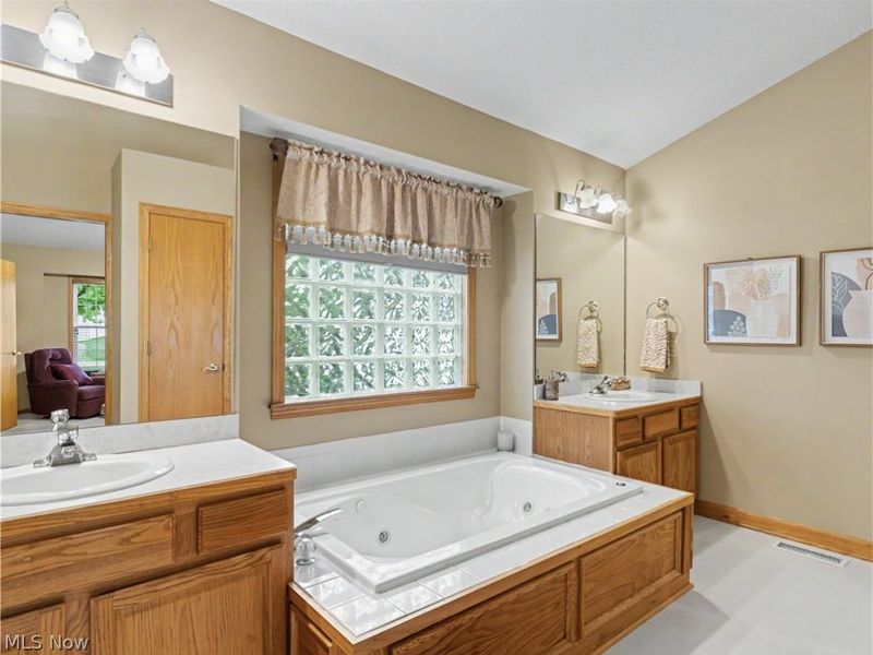 3671 White Oak Drive, Norton, OH 44203 Photo 15