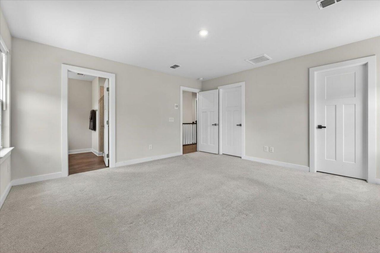 149 Country Oaks Lane Photo 24
