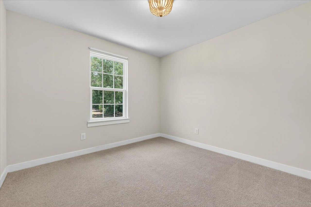 149 Country Oaks Lane Photo 27