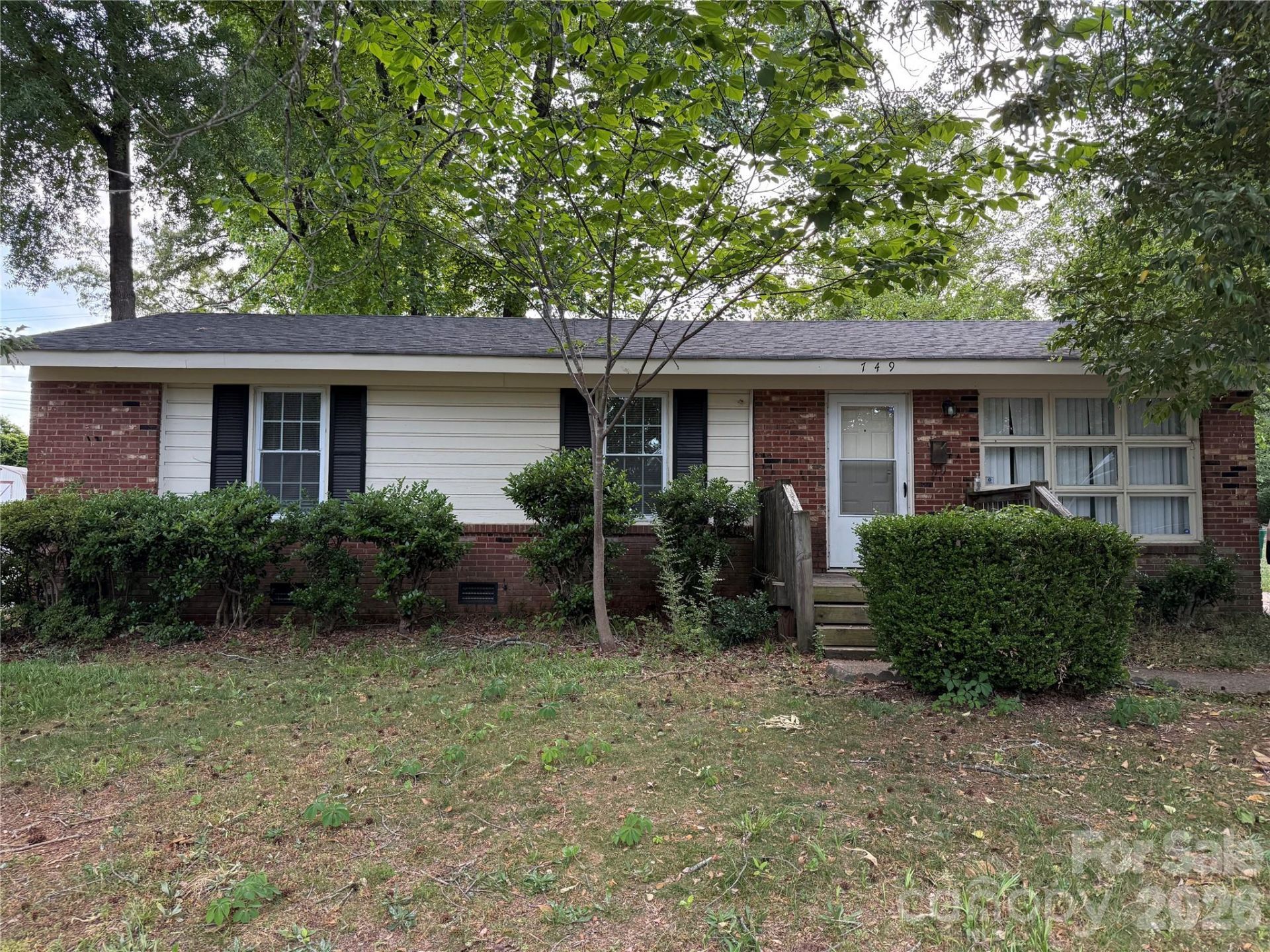 749 Edgerton Drive, Charlotte, NC 28269 Main Photo