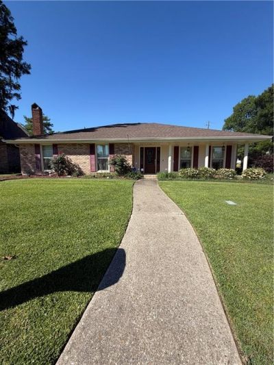 10 VOISON Drive Destrehan, LA 