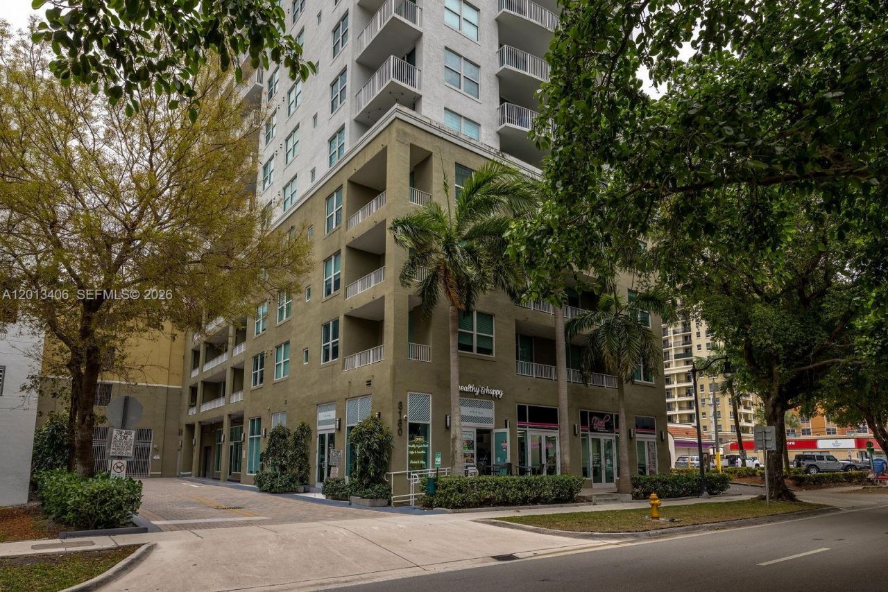 3180 SW 22nd Ter , Unit 307, Miami, FL 33145 Photo