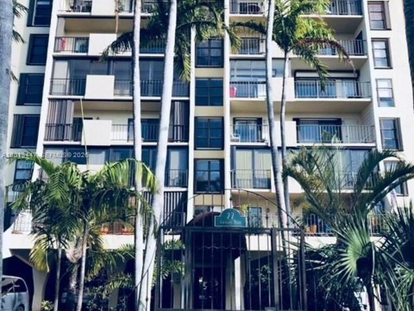 77 Crandon Blvd , Unit 2E, Key Biscayne, FL 33149