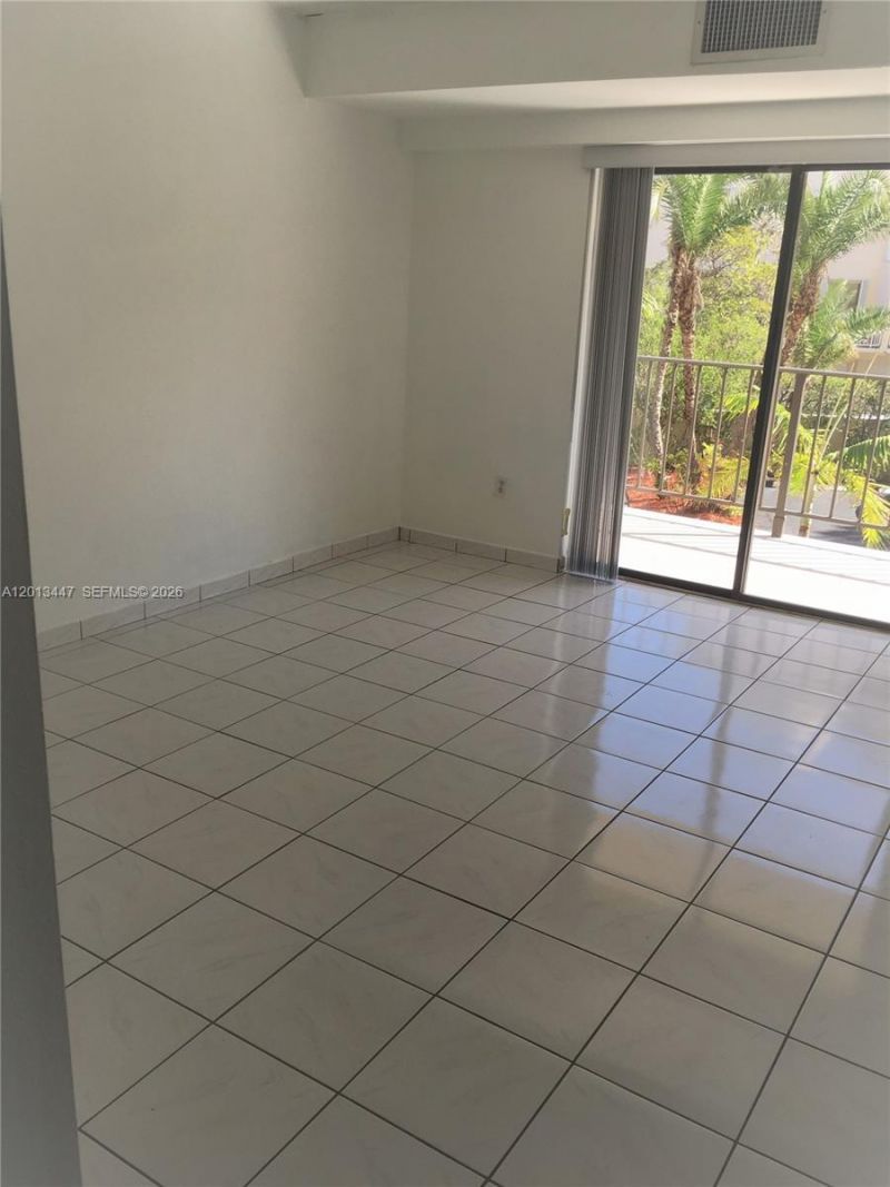 77 Crandon Blvd , Unit 2E, Key Biscayne, FL 33149 Photo