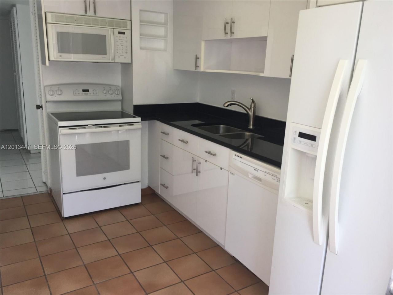77 Crandon Blvd , Unit 2E, Key Biscayne, FL 33149 Photo