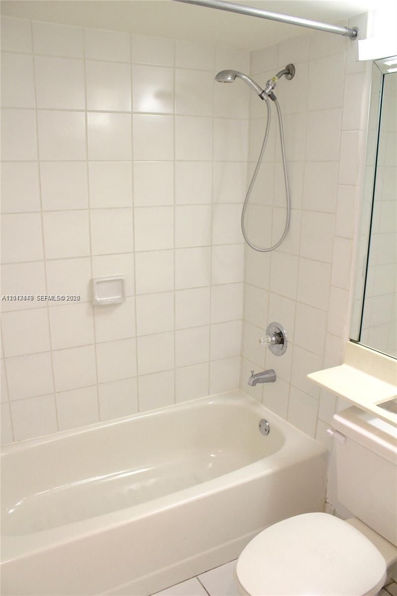 3300 NE 191st St, Unit 1903, Aventura, FL 33180 Photo