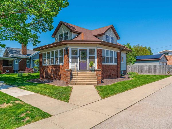 201 NW WASHINGTON Street, Hopedale, IL 61747