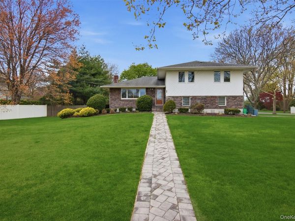 23 Sarina Drive , Commack, NY 11725