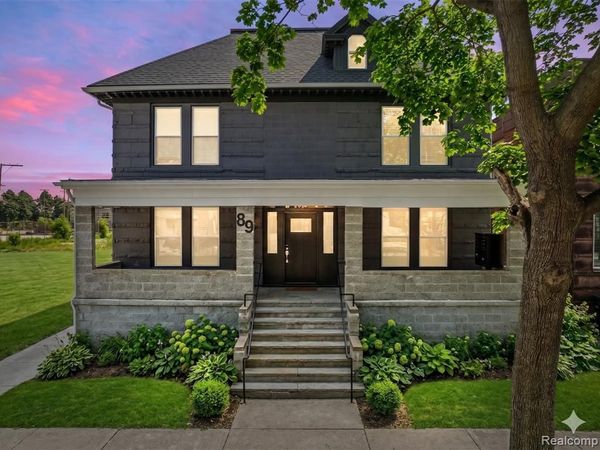 89 W Philadelphia Street, Detroit, MI 48202