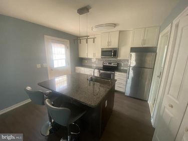 124 MORTIMER STREET, DUNMORE, PA 18512