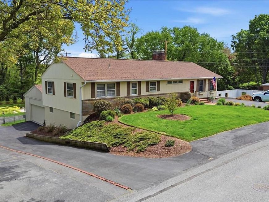 13315 Apple Hill Drive, Hagerstown, MD 21742 Main Photo