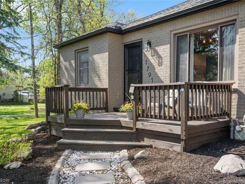 1791 E Sprague Road, Seven Hills, OH 44131 Photo 3