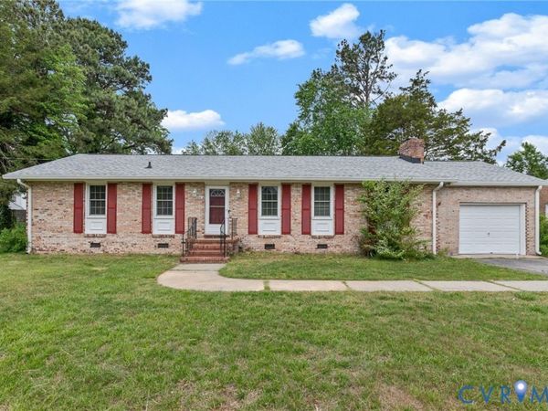 1206 Duke Of Gloucester Street , Colonial Heights, VA 23834