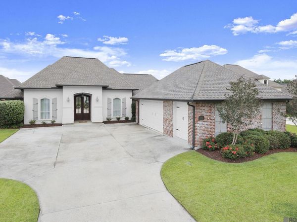 7315 Bessie Dr, Denham Springs, LA 70706
