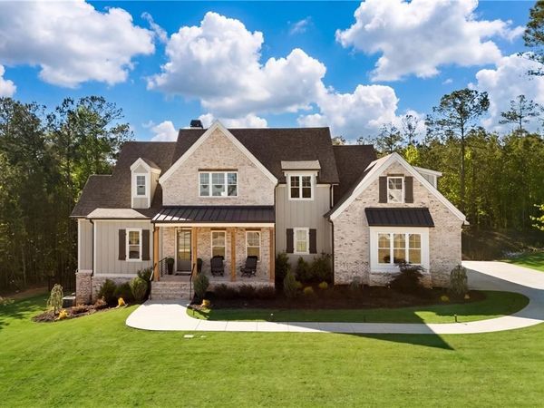 40 Fernbank Way , Newnan, GA 30265