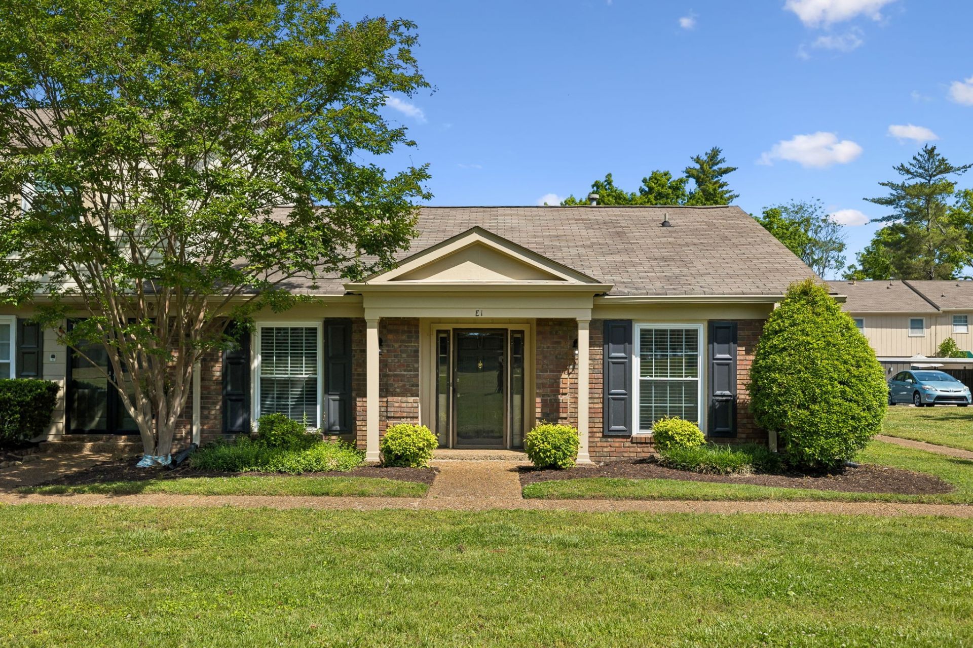 8207 Sawyer Brown Rd , Unit E1, Nashville, TN 37221 Main Photo