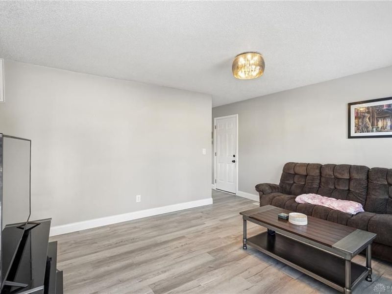5354 Gardendale Avenue, Dayton, OH 45417 Photo 9