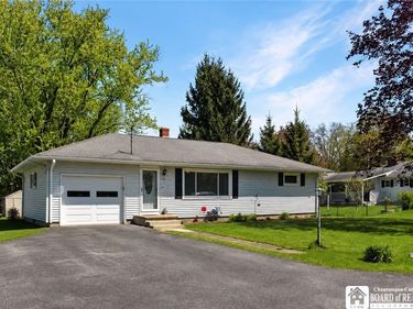 12 Devon Street , Jamestown, NY 14701