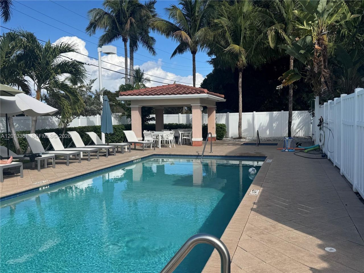 2333 SE 5th St, Unit 2333, Pompano Beach, FL 33062 Photo