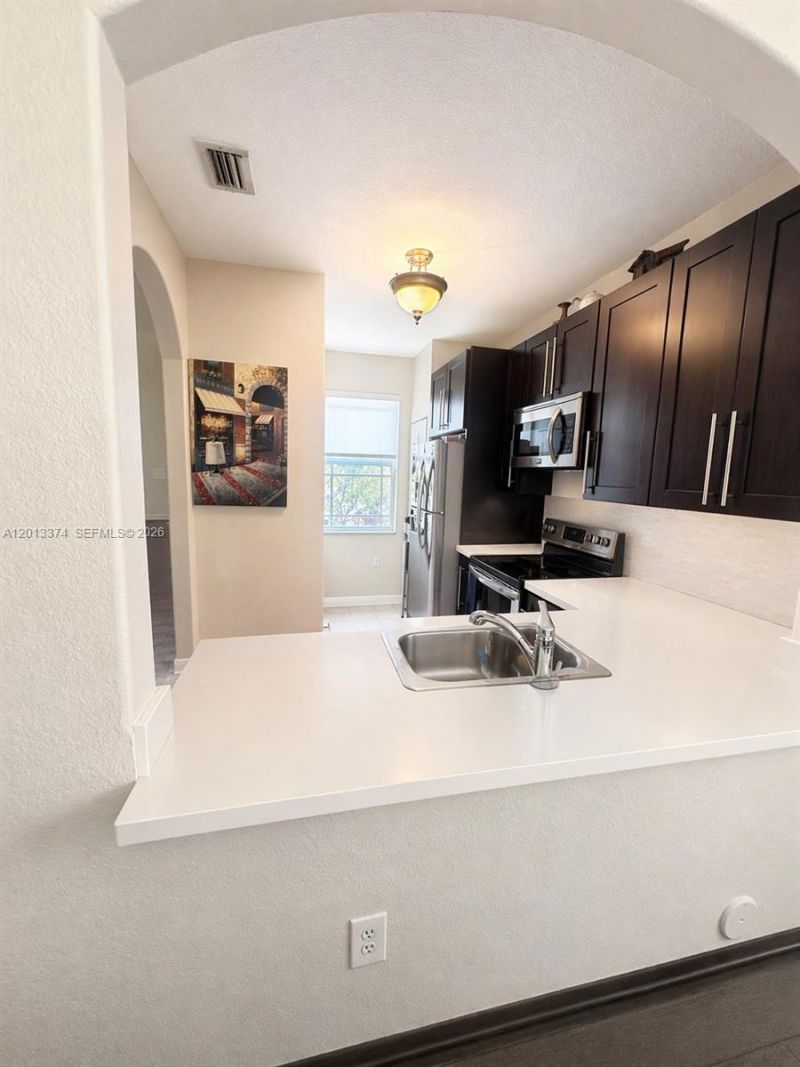 993 NE 3rd Ave , Homestead, FL 33030 Photo