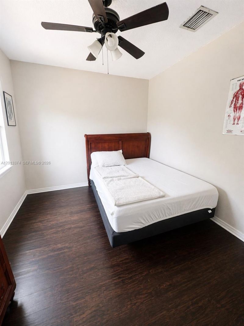 993 NE 3rd Ave , Homestead, FL 33030 Photo