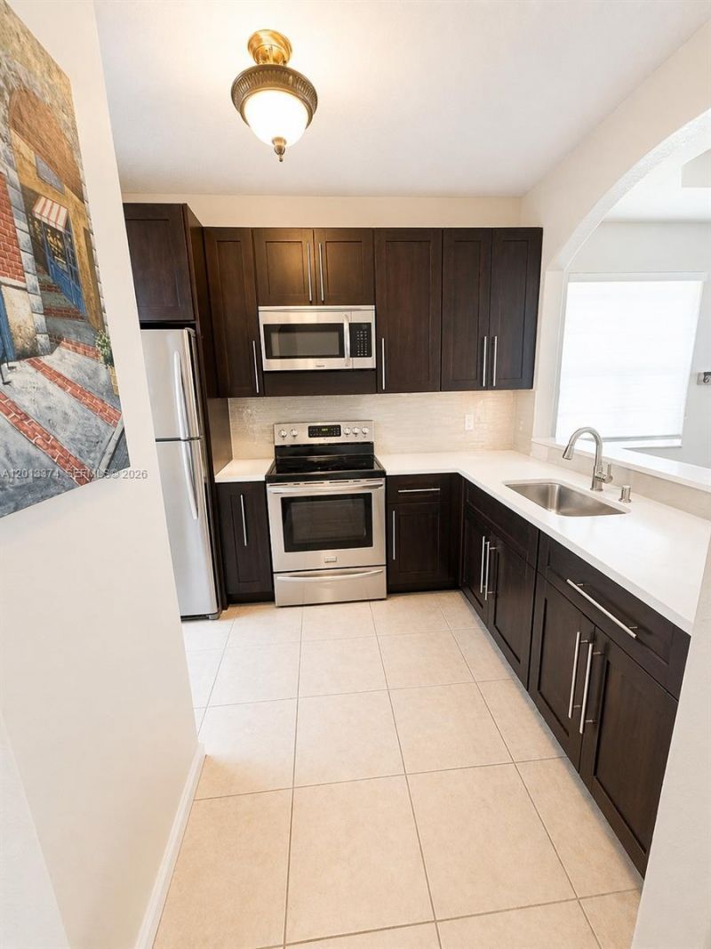 993 NE 3rd Ave , Homestead, FL 33030 Photo