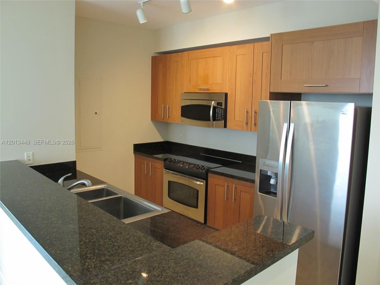 1300 Ponce De Leon Blvd, Unit 603, Coral Gables, FL 33134 Photo