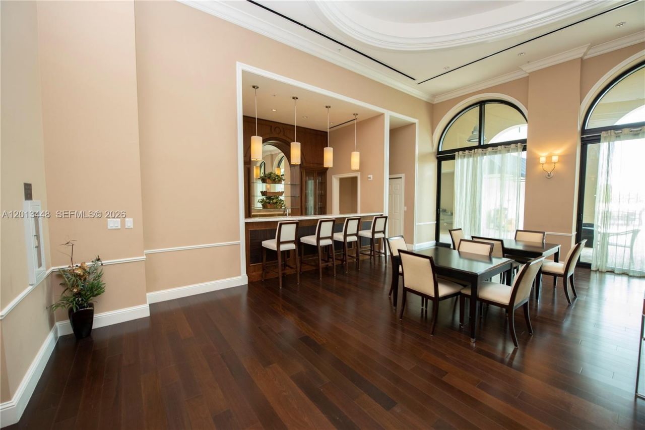 1300 Ponce De Leon Blvd, Unit 603, Coral Gables, FL 33134 Photo
