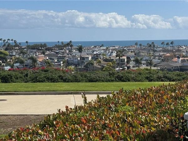 210 Lille Lane 112, Newport Beach, CA 92663