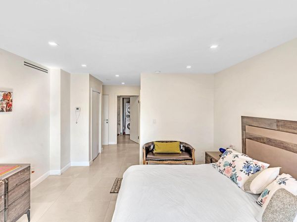 19390 Collins Avenue, Sunny Isles Beach, FL 33160