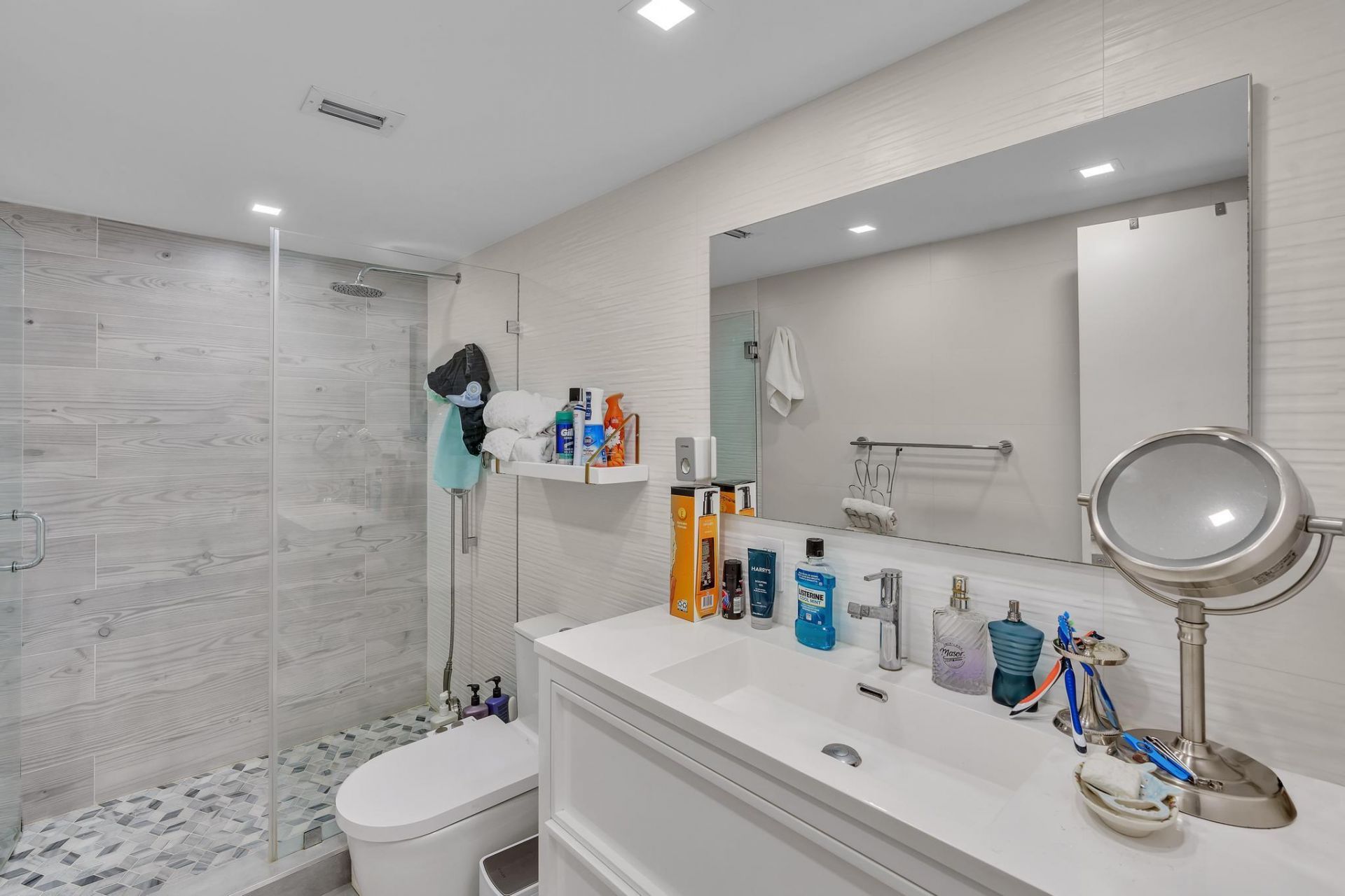 19390 Collins Avenue, Unit 421, Sunny Isles Beach, FL 33160 Photo