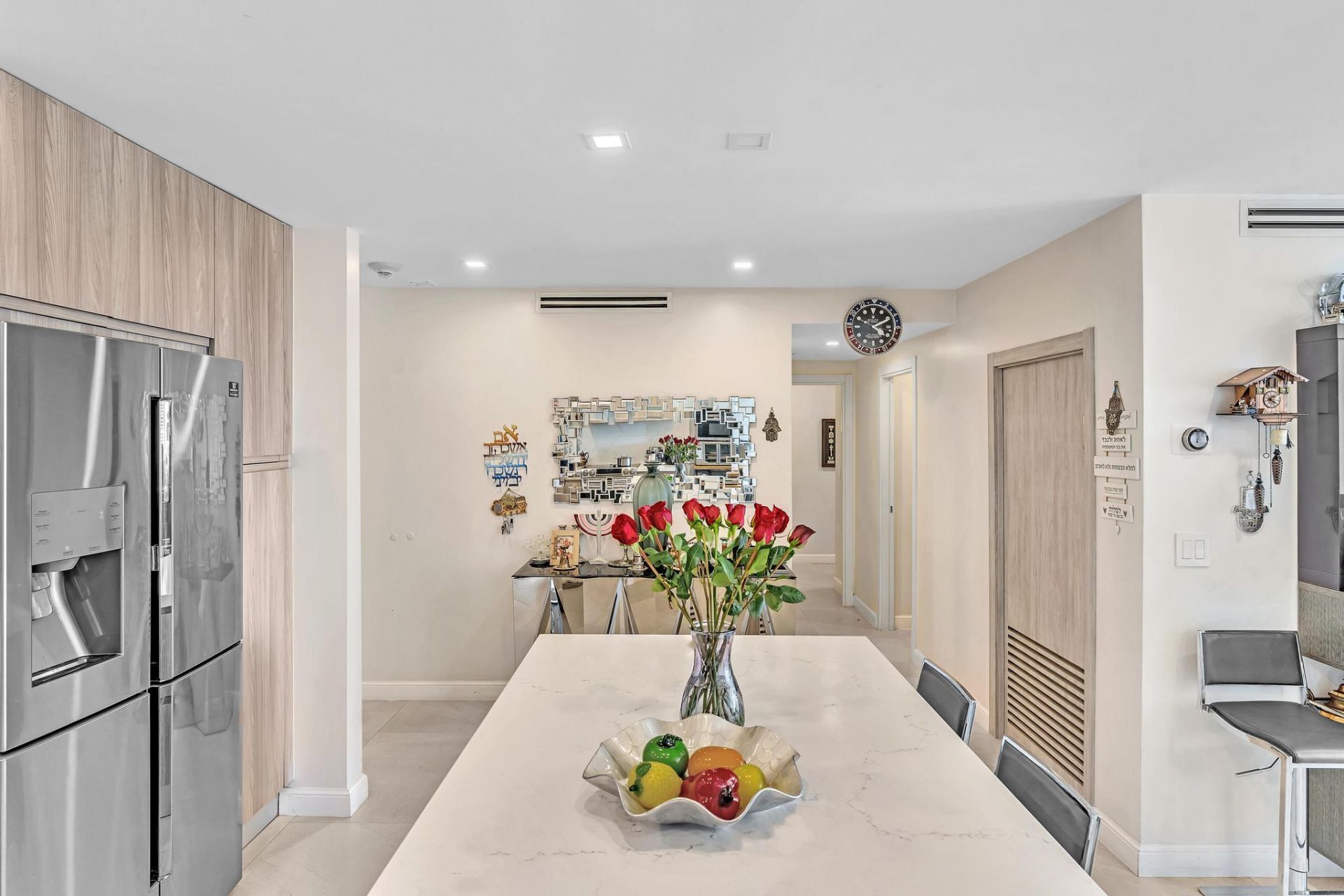 19390 Collins Avenue, Unit 421, Sunny Isles Beach, FL 33160 Photo